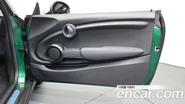 MINI Cooper Standard Third Generation 2021 — фото 25