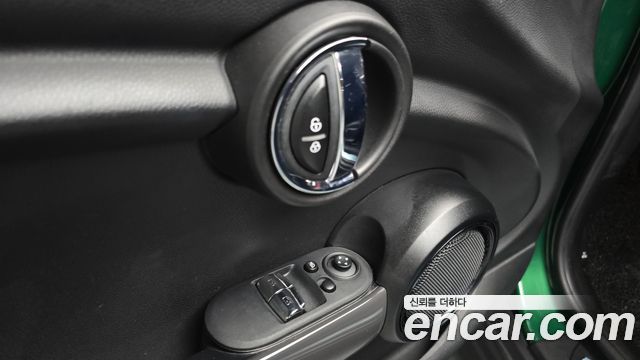 MINI Cooper Standard Third Generation 2021 — фото 28