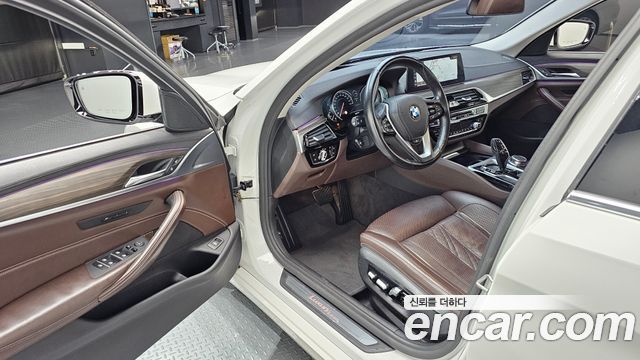 BMW 5 Series (G30) 520d Luxury Plus 2018 — фото 10