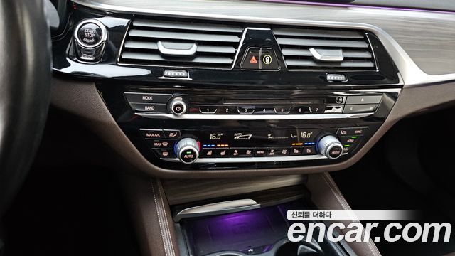 BMW 5 Series (G30) 520d Luxury Plus 2018 — фото 17