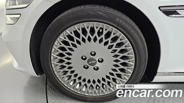 Genesis G80 (RG3) Gasoline 3.5 Turbo AWD 2023 — фото 5