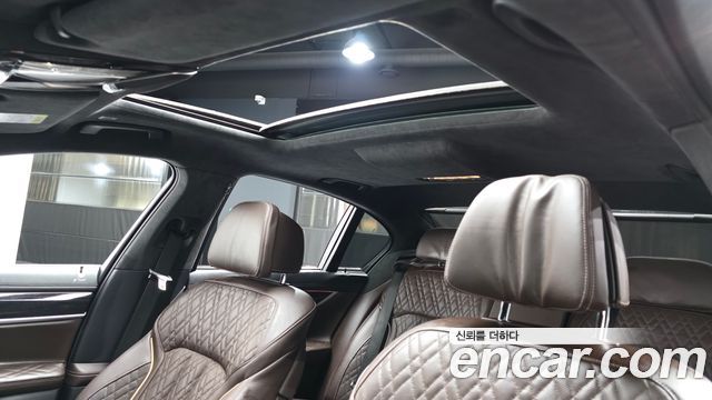 BMW 7 Series (G11) 730d xDrive M Sport 2021 — фото 18