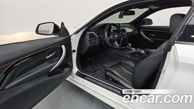 BMW 4 Series (F32) 428i M Sport Coupe 2015 — фото 10