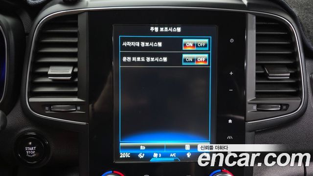Renault Korea QM6 Diesel 2WD RE Signature 2018 — фото 21