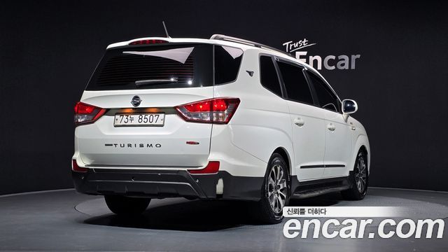 KG Mobility (SsangYong) Korando Turismo 4WD RX 11-seater 2016 — фото 2