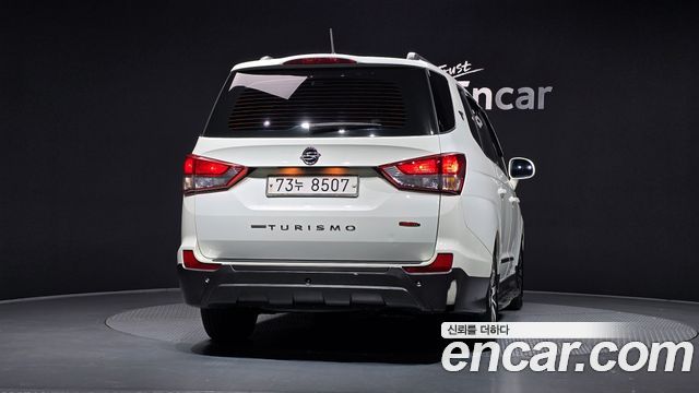 KG Mobility (SsangYong) Korando Turismo 4WD RX 11-seater 2016 — фото 4