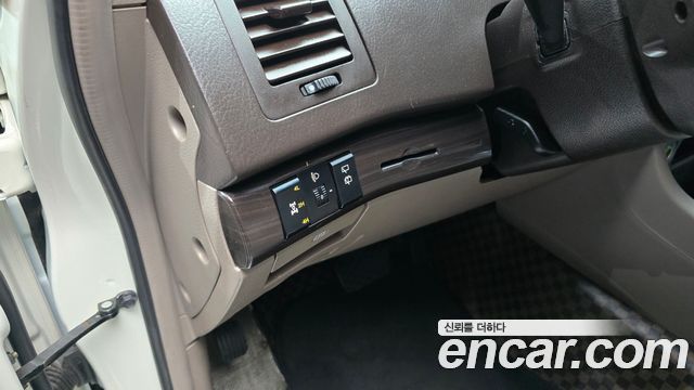 KG Mobility (SsangYong) Korando Turismo 4WD RX 11-seater 2016 — фото 19