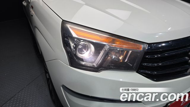 KG Mobility (SsangYong) Korando Turismo 4WD RX 11-seater 2016 — фото 22