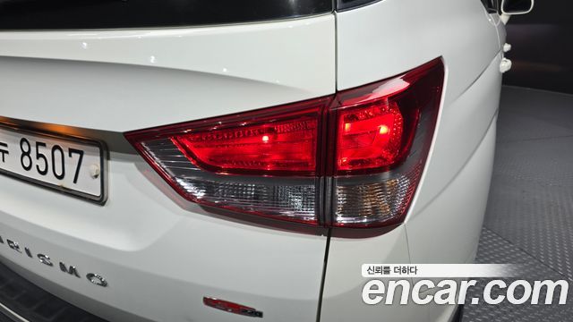 KG Mobility (SsangYong) Korando Turismo 4WD RX 11-seater 2016 — фото 23