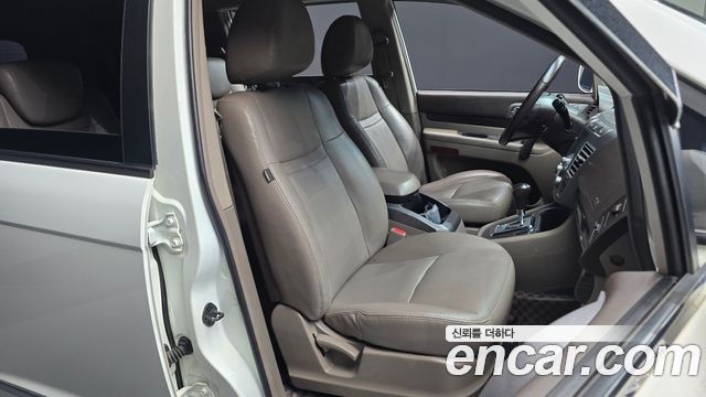 KG Mobility (SsangYong) Korando Turismo 4WD RX 11-seater 2016 — фото 26