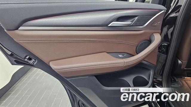 BMW X4 (G02) xDrive20i M Sport 2024 — фото 31