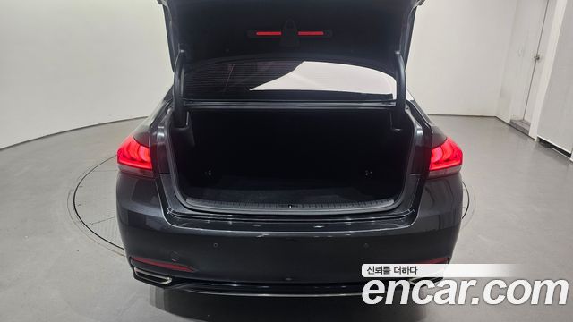 Genesis G80 3.3 GDI AWD Premium Luxury 2018 — фото 20