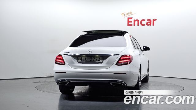 Mercedes-Benz E-Class (W213) E300 Avantgarde 2019 — фото 4