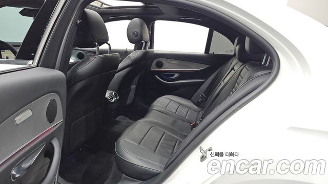 Mercedes-Benz E-Class (W213) E300 Avantgarde 2019 — фото 12