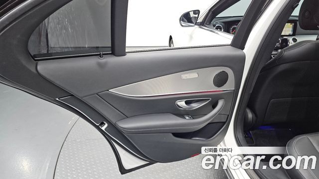 Mercedes-Benz E-Class (W213) E300 Avantgarde 2019 — фото 25