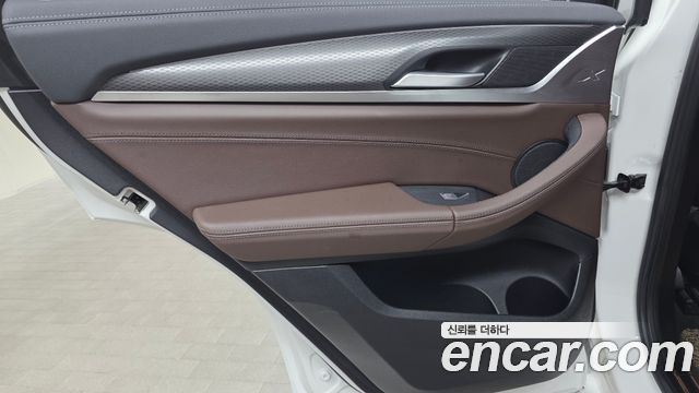BMW X4 (G02) xDrive20i M Sport 2024 — фото 31