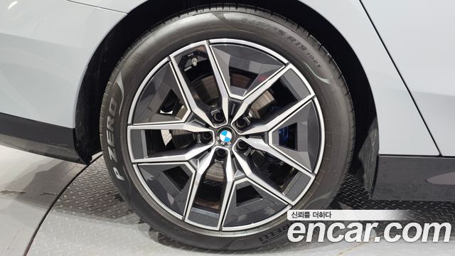 BMW 5 Series (G60) 520i M Sport 2024 — фото 5
