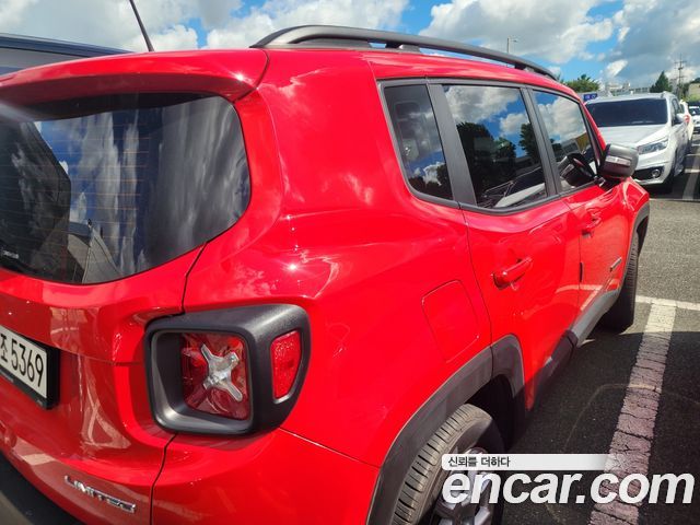 Jeep Renegade 2.4 Limited 2021 — фото 4