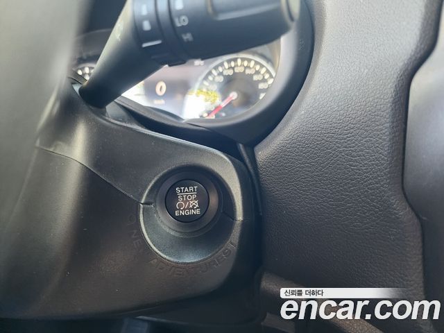 Jeep Renegade 2.4 Limited 2021 — фото 19