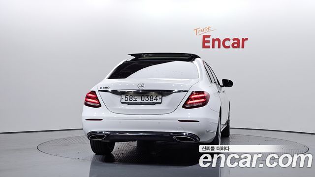 Mercedes-Benz E-Class (W213) E300 Exclusive 2017 — фото 4