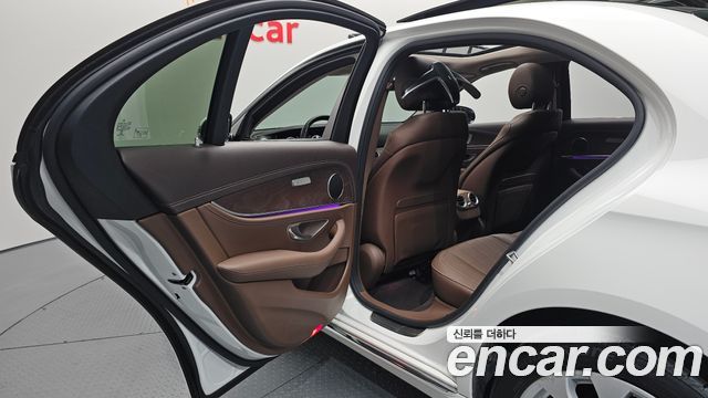 Mercedes-Benz E-Class (W213) E300 Exclusive 2017 — фото 12