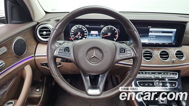 Mercedes-Benz E-Class (W213) E300 Exclusive 2017 — фото 13