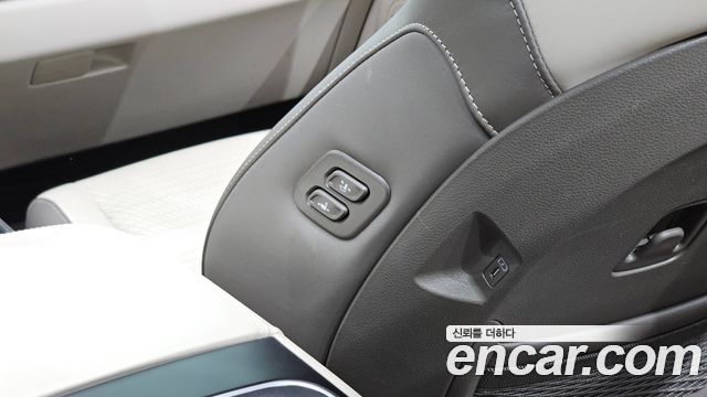 Kia Carnival (IV) Gasoline 7-Seater Signature 2025 — фото 30