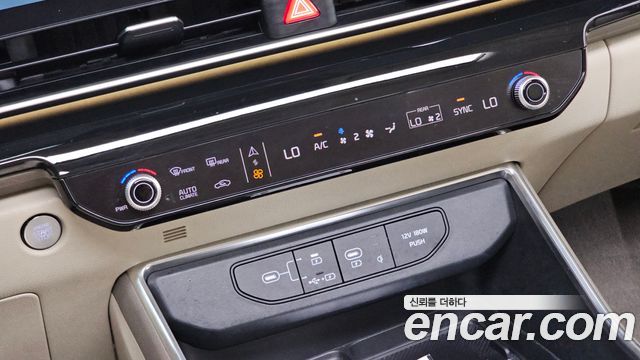 Kia Carnival (IV) Gasoline 7-Seater Signature 2025 — фото 31