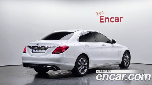Mercedes-Benz C-Class (W205) C350e 2018 — фото 2