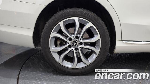 Mercedes-Benz C-Class (W205) C350e 2018 — фото 27