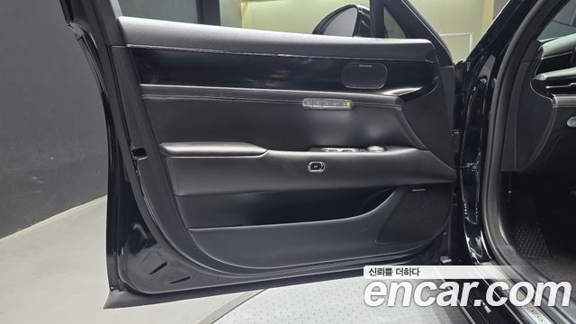 Genesis G90 (RS4) Gasoline 3.5 Turbo AWD 2022 — фото 24