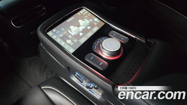 Genesis G90 (RS4) Gasoline 3.5 Turbo AWD 2022 — фото 31