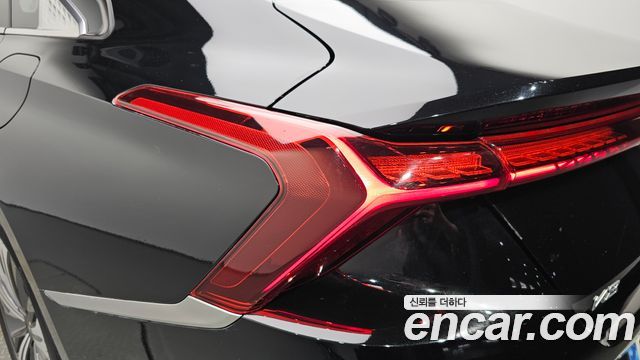 Kia K8 Hybrid Signature 2023 — фото 23