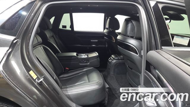 Genesis G90 (RS4) Gasoline 3.5 Turbo e-S/C AWD 2023 — фото 12