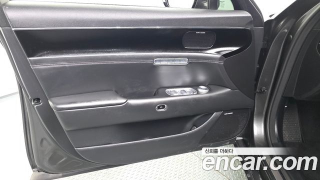 Genesis G90 (RS4) Gasoline 3.5 Turbo e-S/C AWD 2023 — фото 24