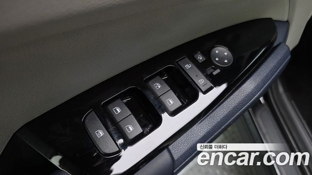 Kia Sportage (V) Diesel 2.0 2WD Nobleless 2024 — фото 13