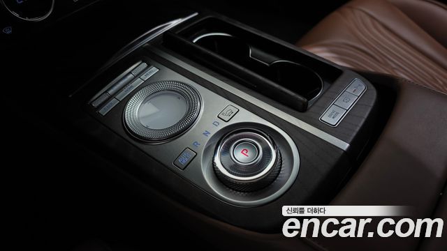 Genesis G80 (RG3) Gasoline 2.5 Turbo AWD 2021 — фото 9
