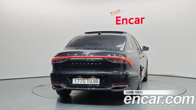 Hyundai Grandeur (IG) 3.0 LPi Rent Car Modern 2022 — фото 4