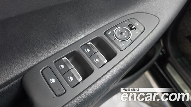 Hyundai Grandeur (IG) 3.0 LPi Rent Car Modern 2022 — фото 28