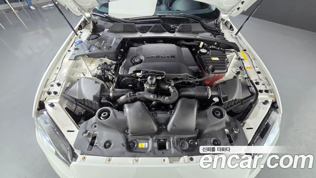 Jaguar XJ 3.0D Premium Luxury LWB X351 2017 — фото 6