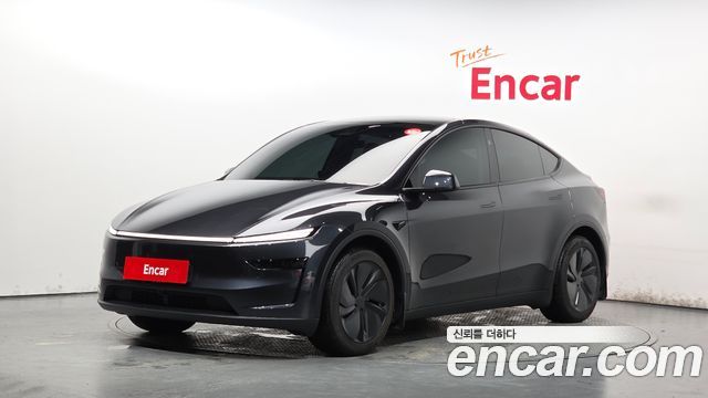 Tesla Model Y RWD 2025 — фото 1