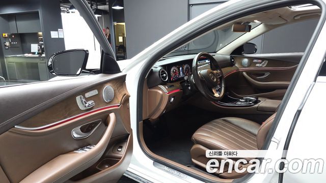 Mercedes-Benz E-Class (W213) E300 Exclusive 2018 — фото 10