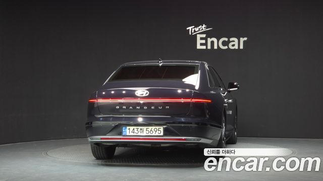 Hyundai Grandeur (GN7) 2,5 Gasoline 2WD Premium 2023 — фото 4