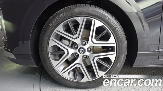 Hyundai Grandeur (GN7) 2,5 Gasoline 2WD Premium 2023 — фото 5