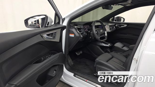 Audi Q4 e-tron (F4) 45 Sportback 2025 — фото 10