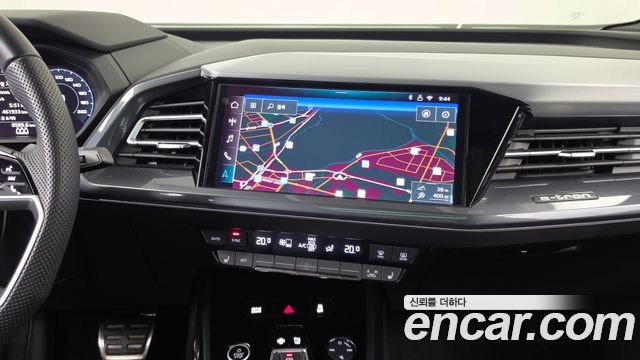 Audi Q4 e-tron (F4) 45 Sportback 2025 — фото 14