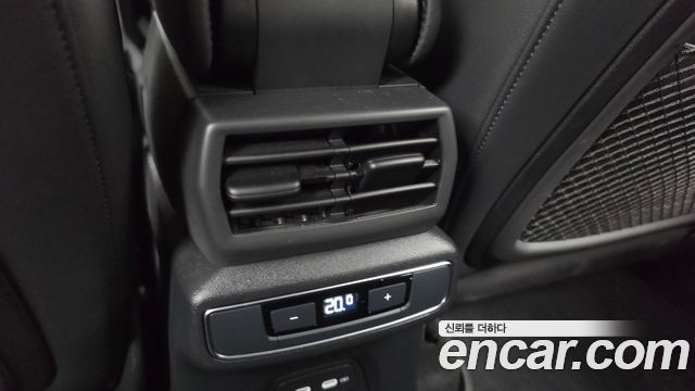 Audi Q4 e-tron (F4) 45 Sportback 2025 — фото 19