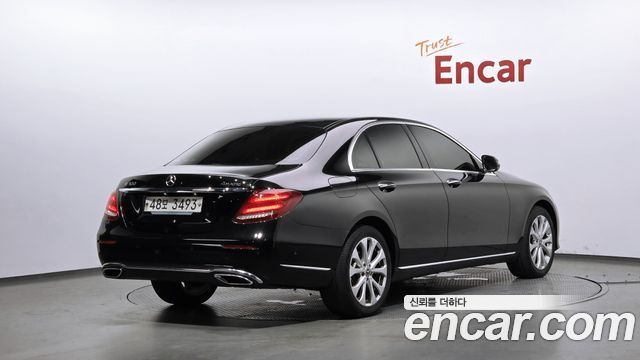 Mercedes-Benz E-Class (W213) E220d 4MATIC Exclusive 2019 — фото 2