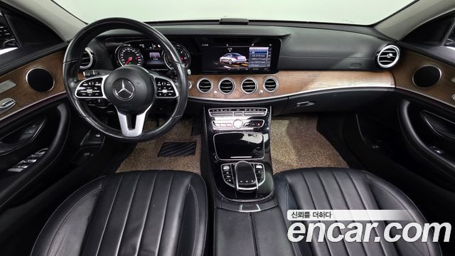 Mercedes-Benz E-Class (W213) E220d 4MATIC Exclusive 2019 — фото 7
