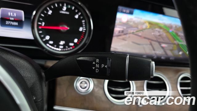 Mercedes-Benz E-Class (W213) E220d 4MATIC Exclusive 2019 — фото 9